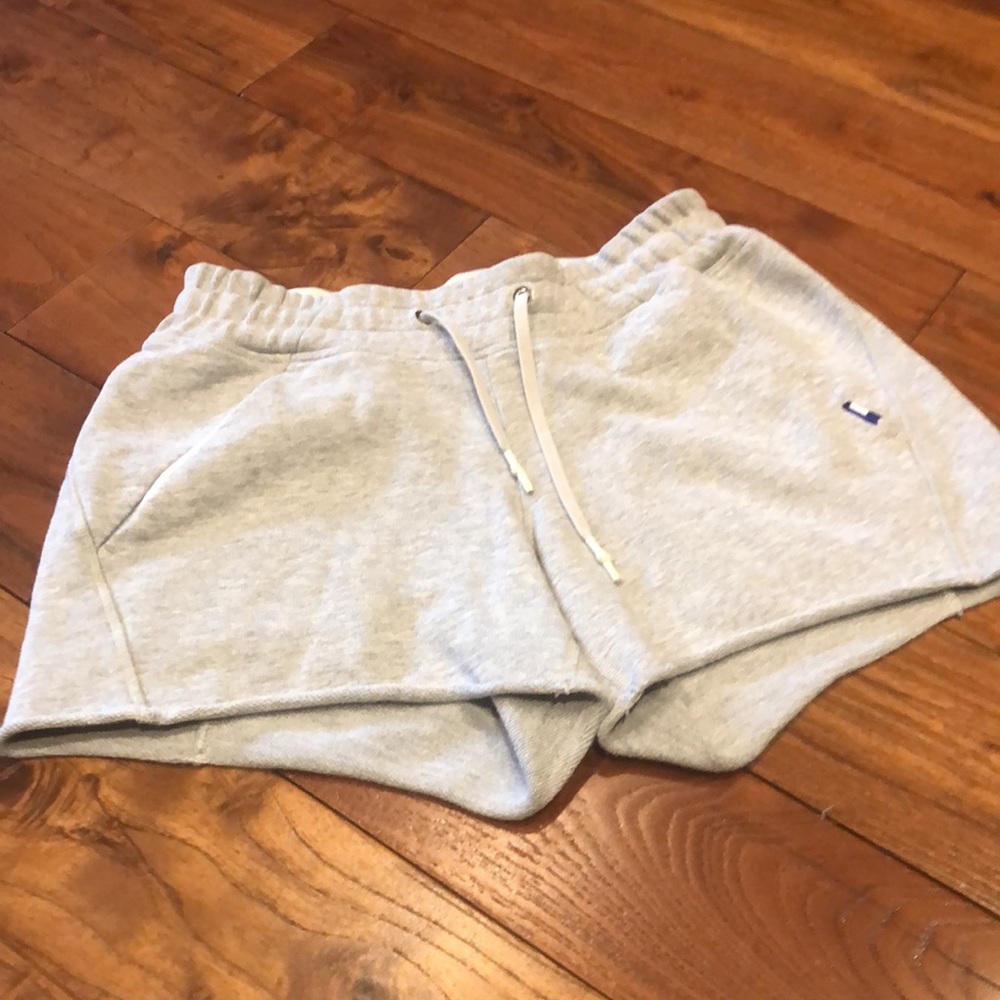 Kit Ace Ladies light gray shorts size 2